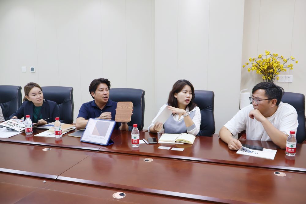 Thailand Customers Visited Jinbao (5) عملاء تايلاند زاروا جينباو (5)