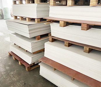 لوحة الحائط بالأشعة فوق البنفسجية