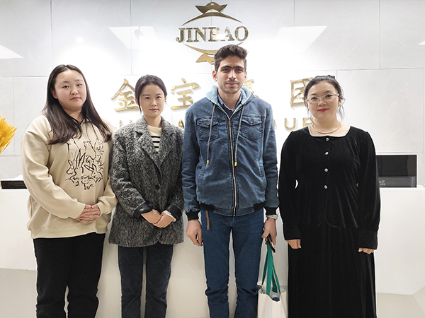 معرض-الصين-للاستيراد-والتصدير-جينباو-أكريليك-pvc-22