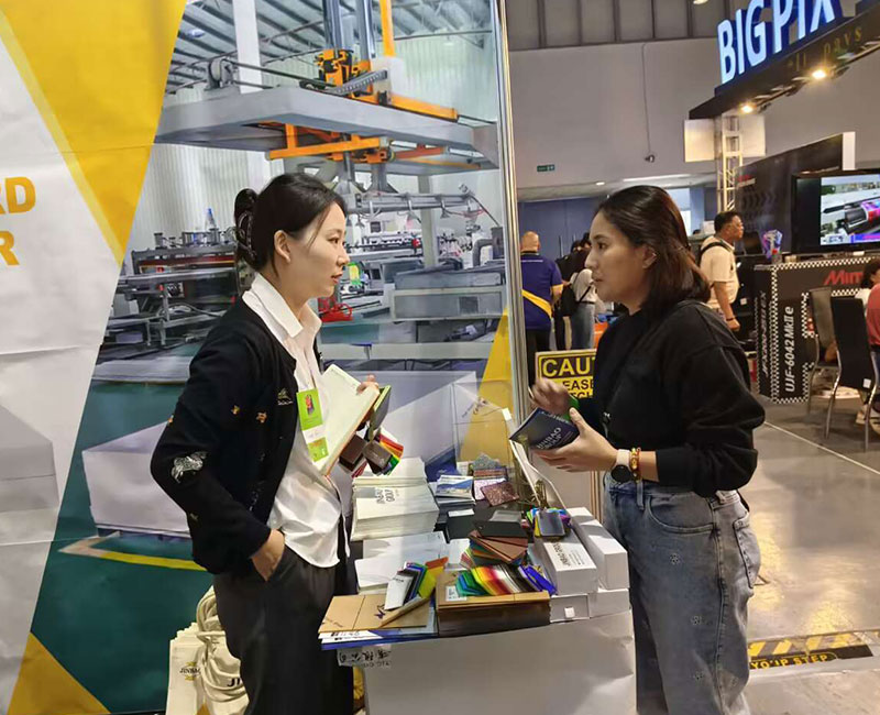 معرض-27-جرافيك-الفلبين-2024.4