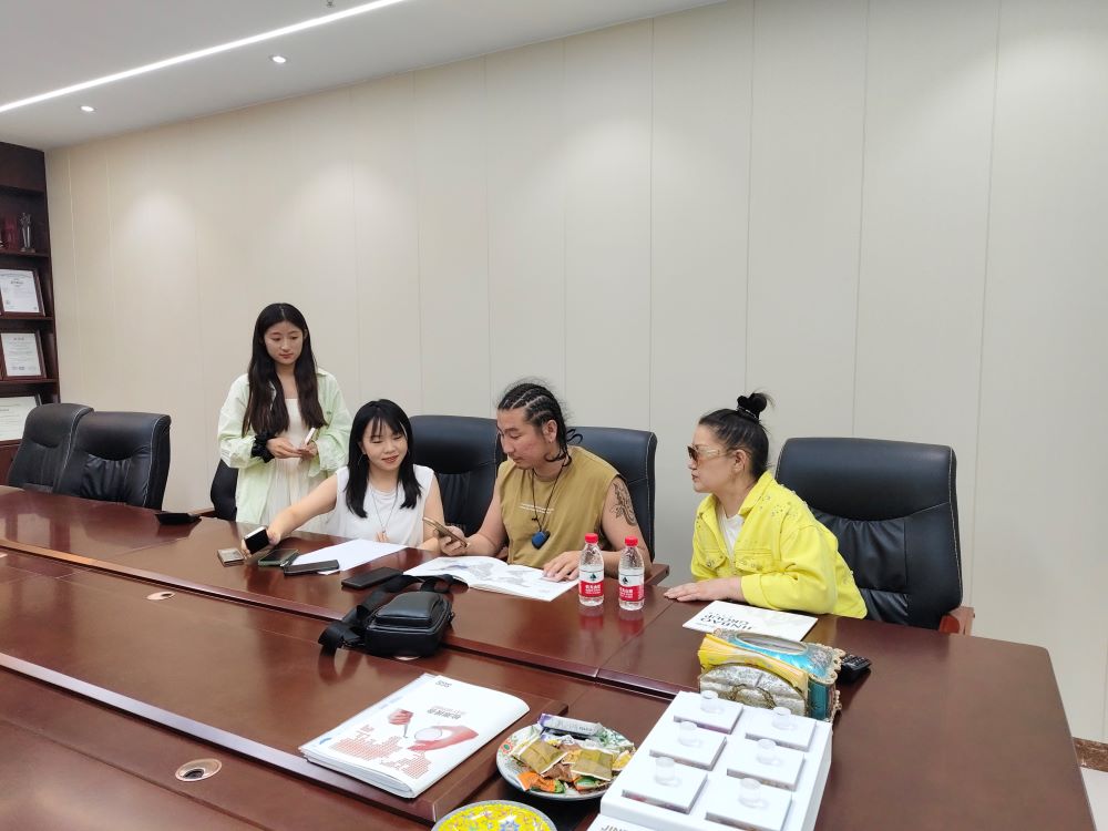 العملاء المنغوليين قاموا بزيارة جينباو (3)